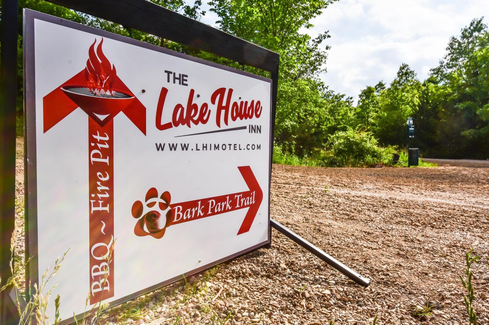 The Lake House Inn Laurie Esterno foto