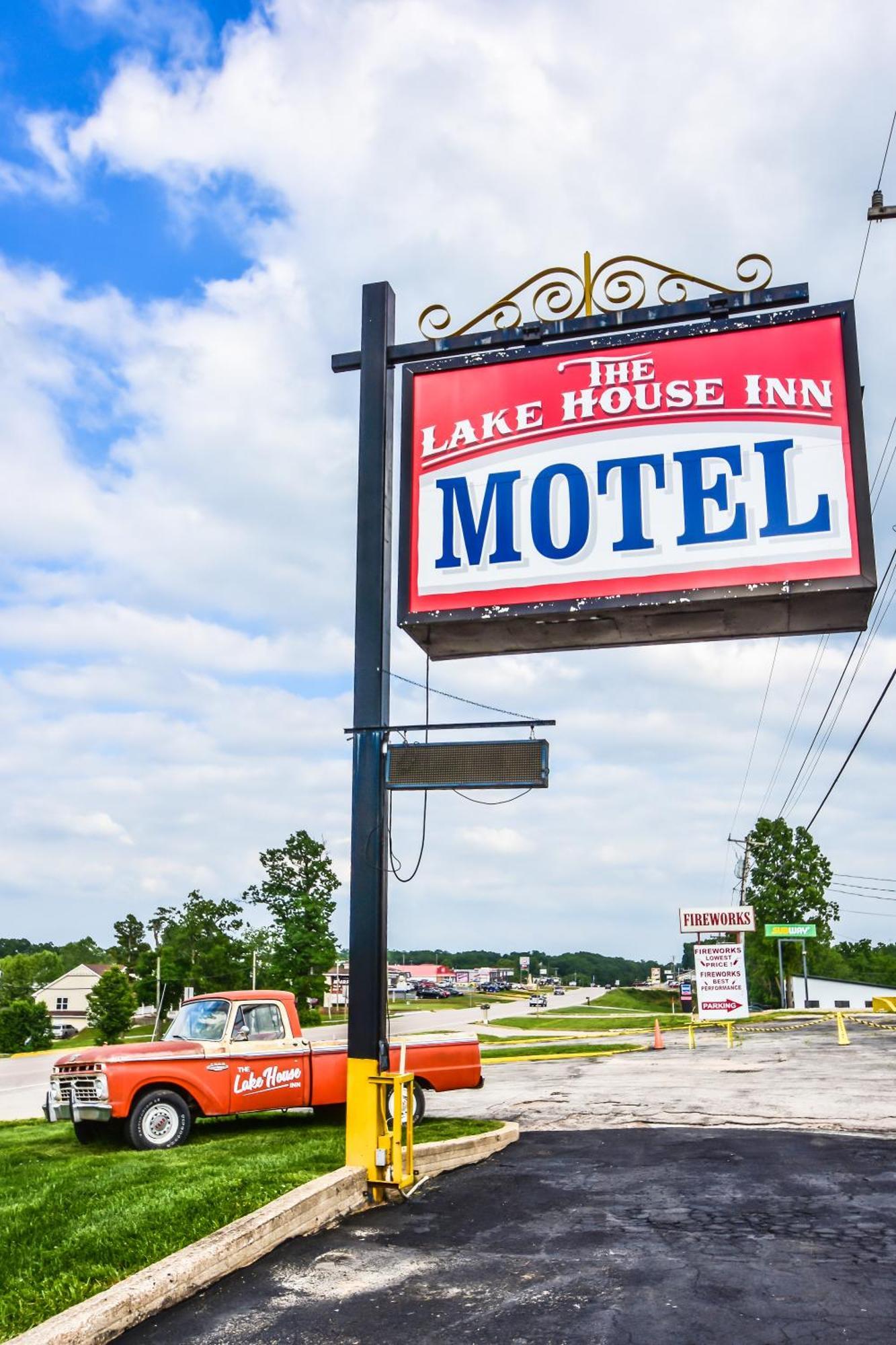 The Lake House Inn Laurie Esterno foto